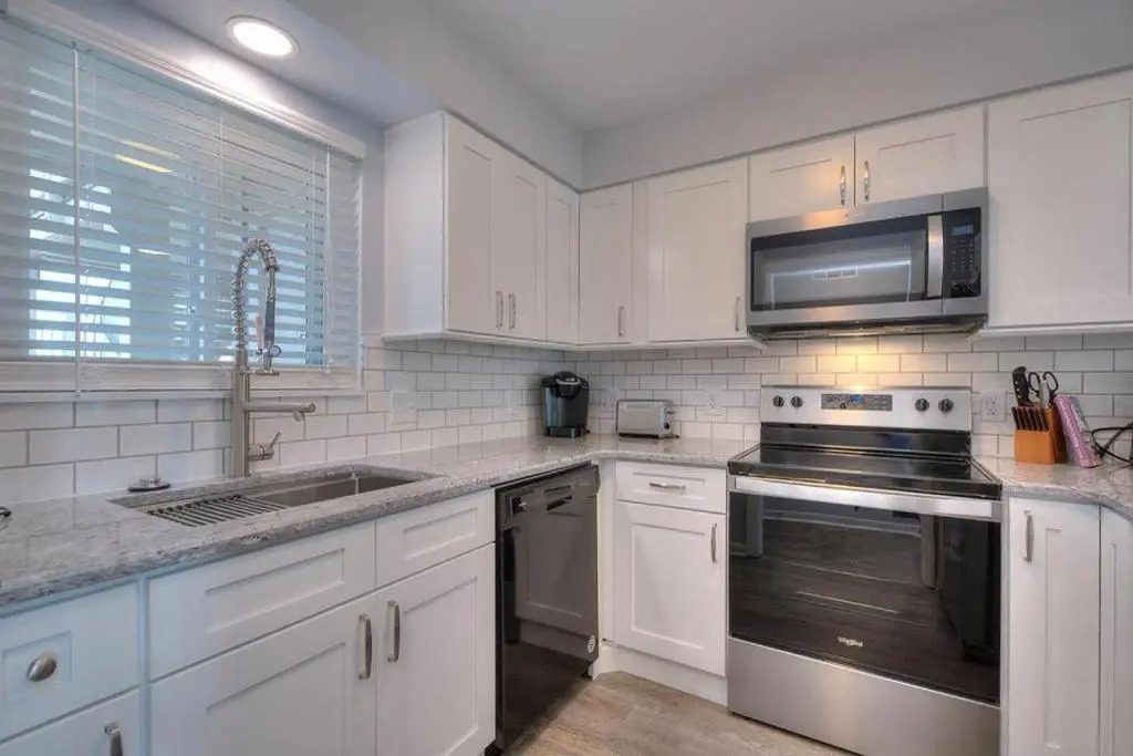 Oak Island Beach Villa 805 - The Laughing Seagull