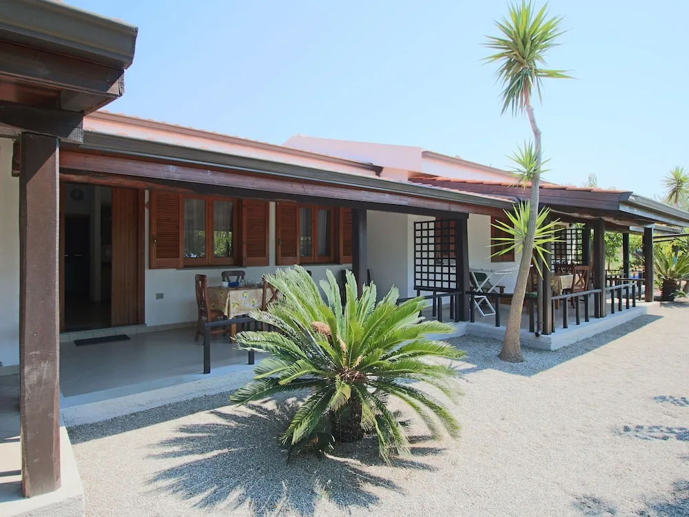 Modern Holiday Home in Ricadi with Terrace