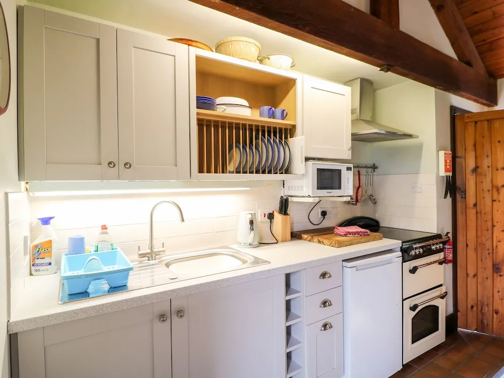 Manifold Cottage