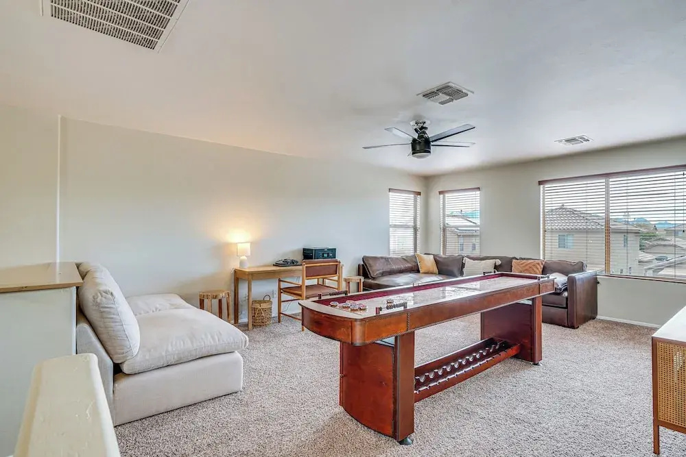 Gorgeous Green Valley Home: Patio & Private Pool!