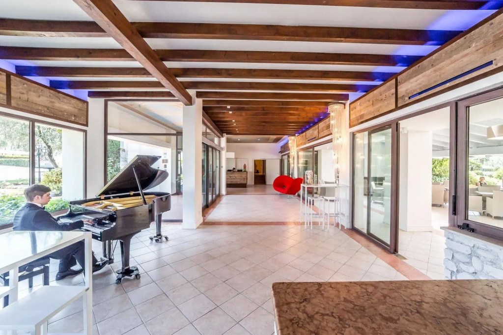 Отель Palazzo della Scala Spa Hotel Suites & Apartments