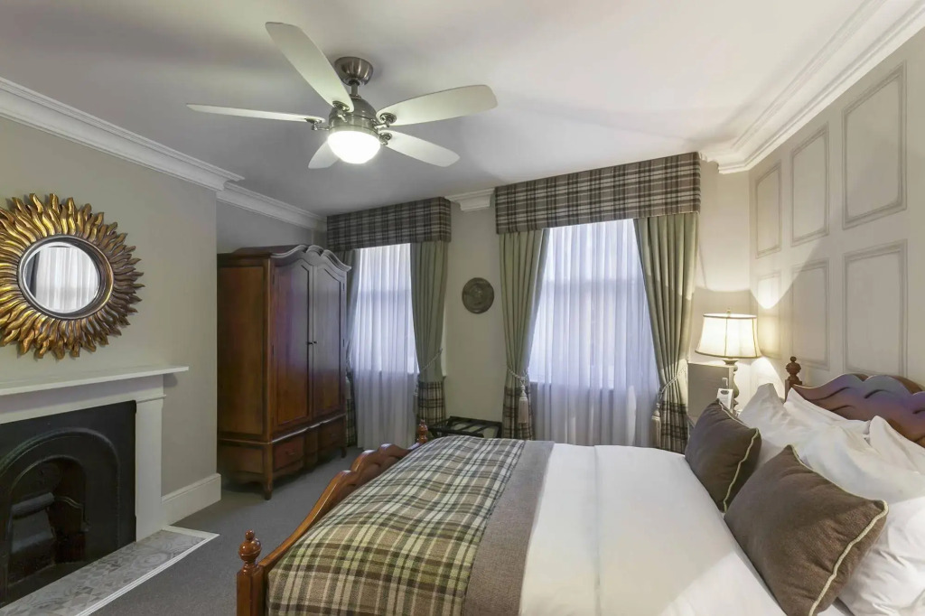 The Clerk & Well Pub and Rooms