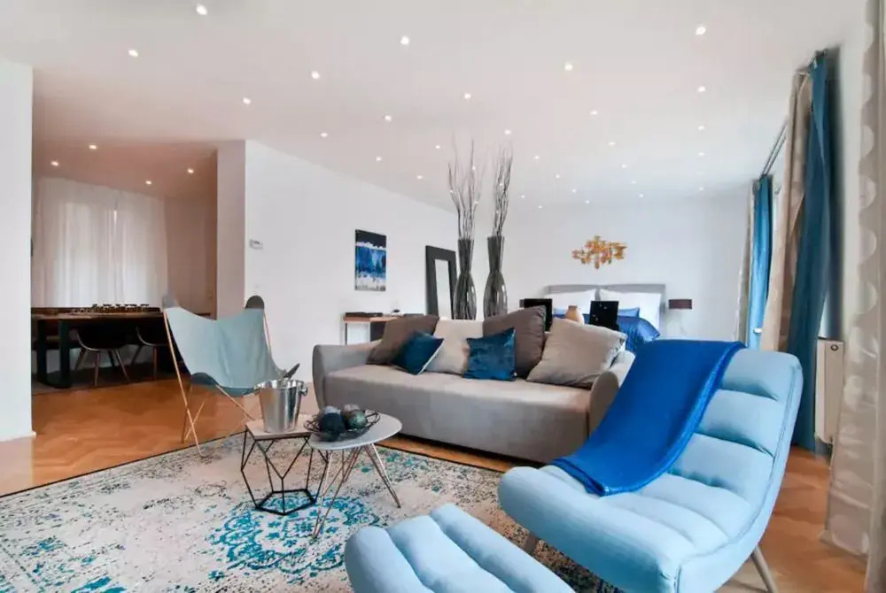 High Street Suites