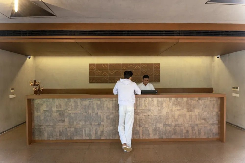 Life At REPOSE- Lake Villas Resort & Club