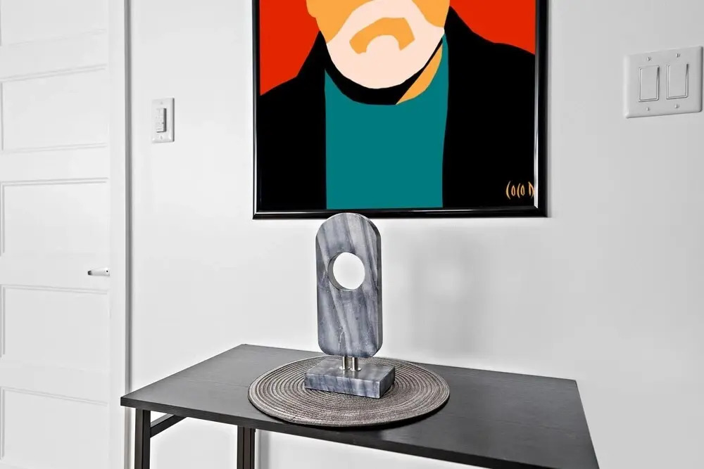 Brand New Contemporary 2-bedroom Apartment