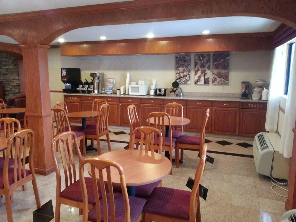 Americas Best Value Inn & Suites Monroe