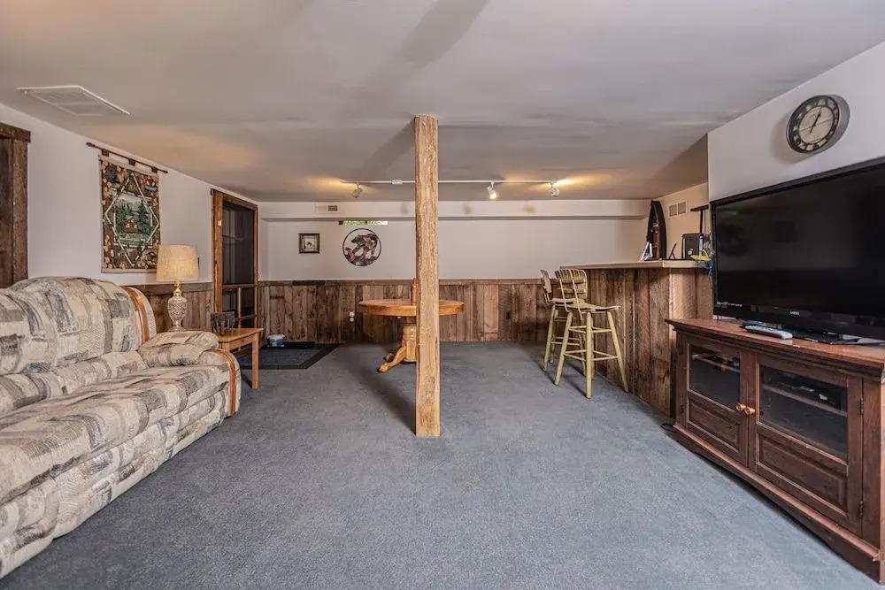 Bearbnb by Taylor Made Deep Creek