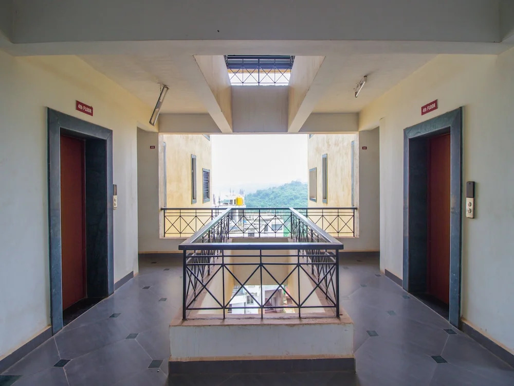 OYO 15368 Home Graceful 2 BHK Ribandar