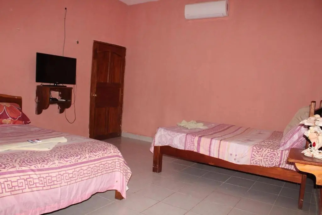 Hotel LOL-HA