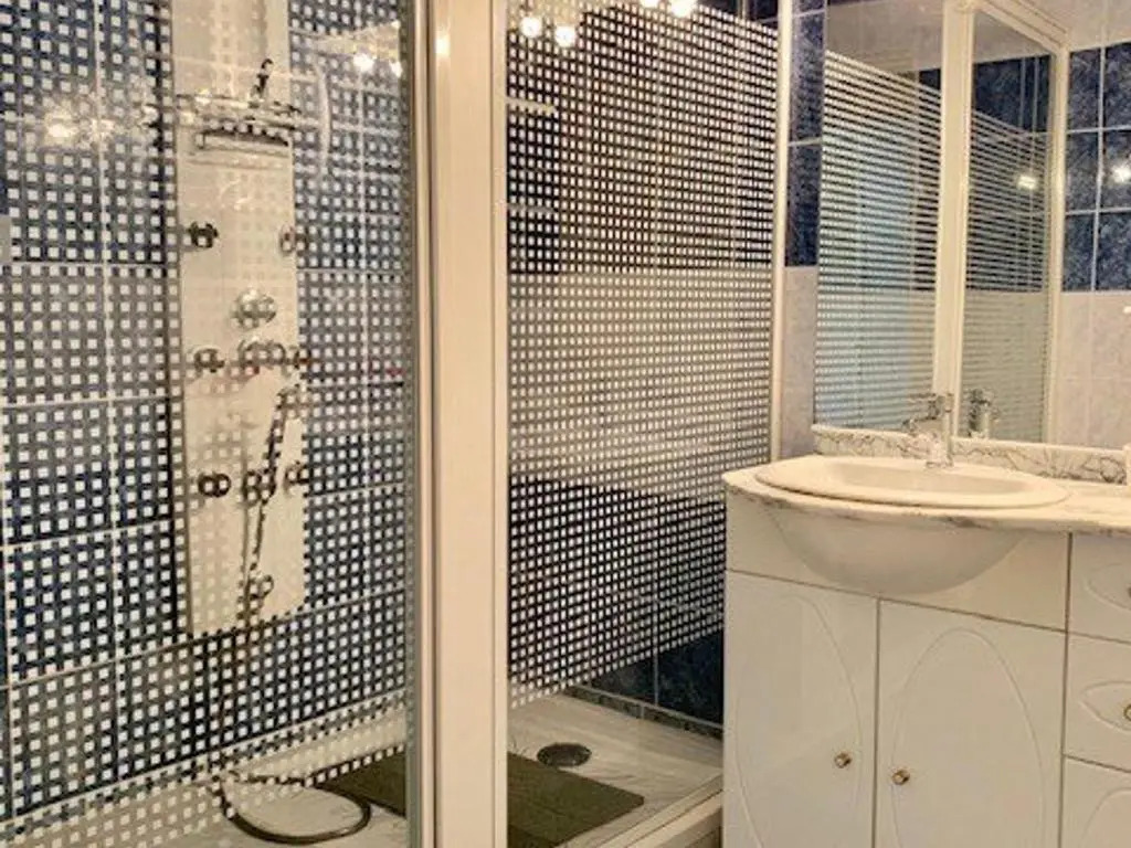 Maison Cap d'Agde, 5 pièces, 8 personnes - FR-1-607-23