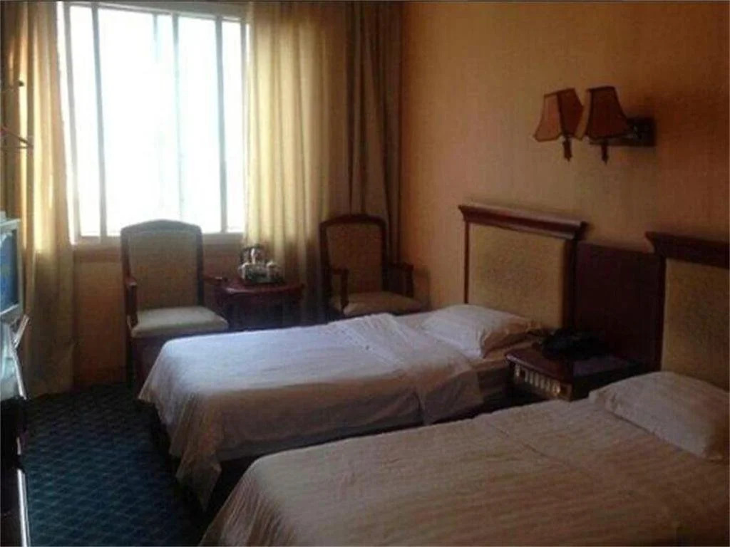 Guangming Hotel