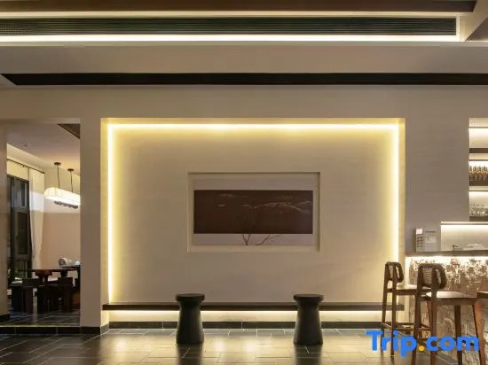 Longmen Nankunshan · Yiyezhiqiu Wenquan Stream-Tracing Vacation Apartment