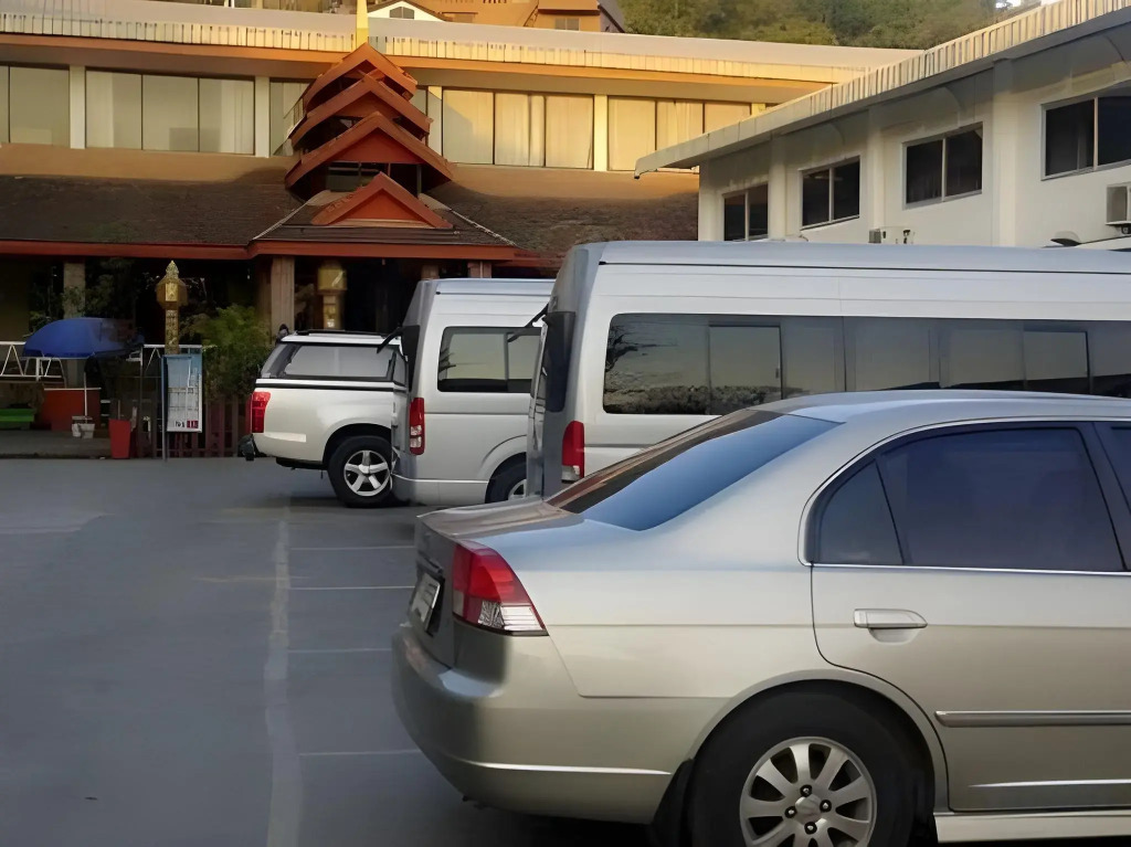 Piyaporn Hill Paradise Hotel