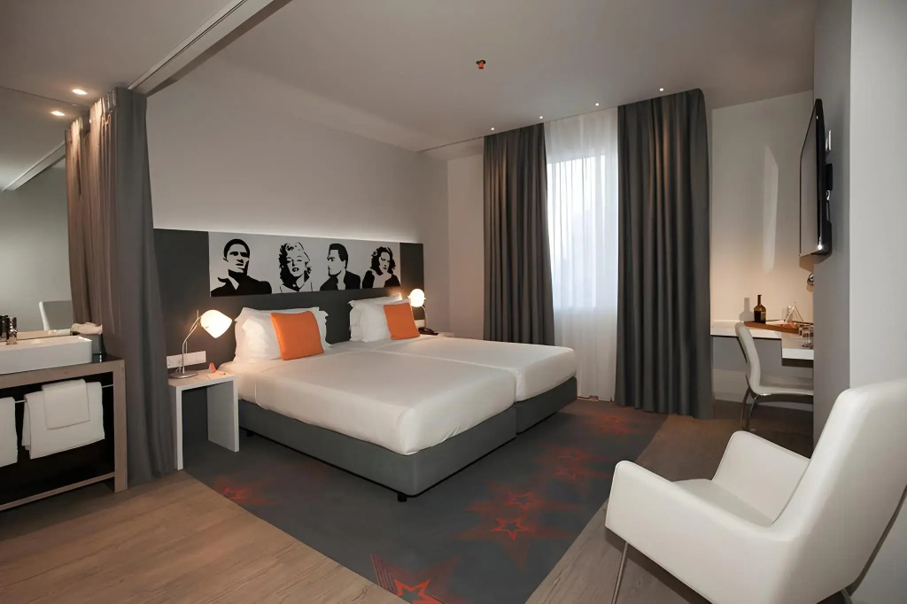 Star inn Lisbon Airport