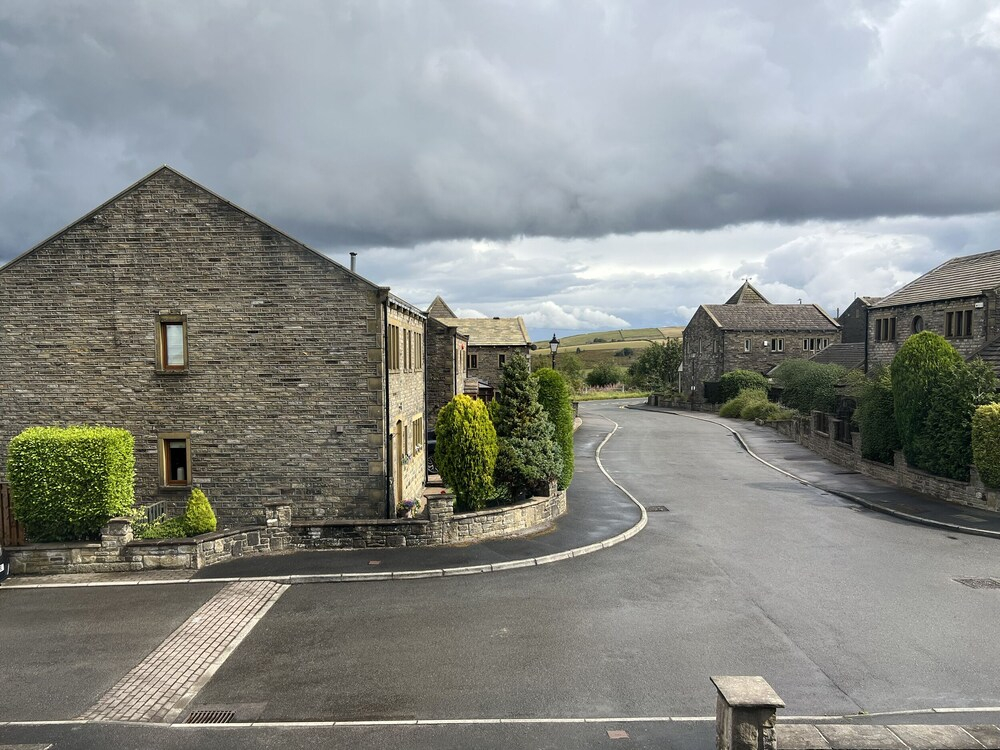 The Peak View Holmfirth