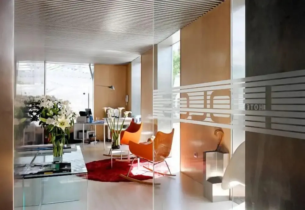 Hotel Holos