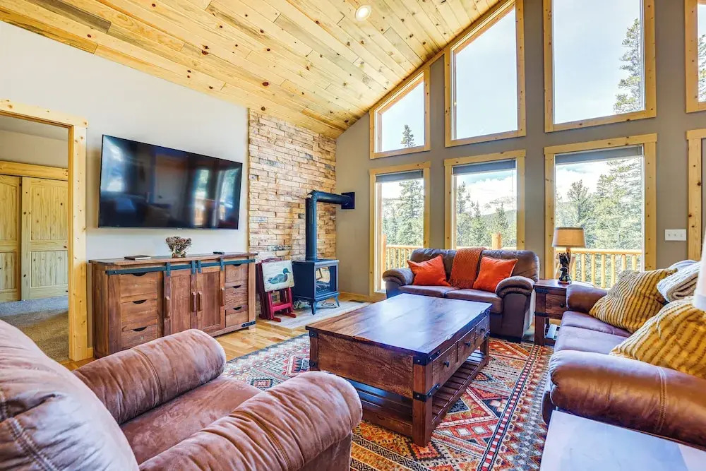 22str-00283 Fairplay Cabin w/ Deck & Mtn Views