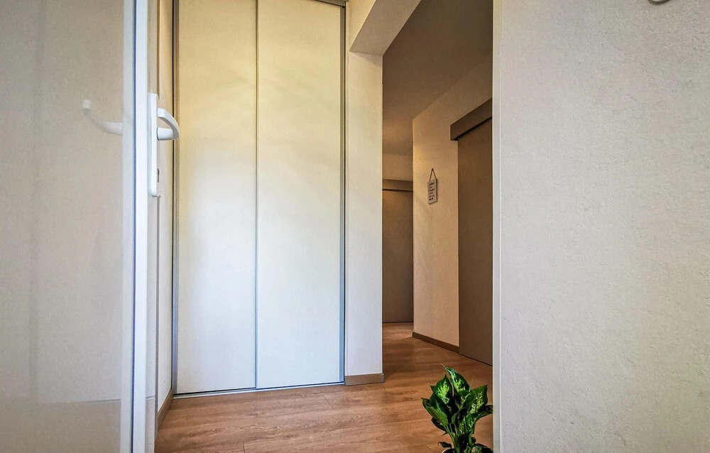Amazing Apartment in Liznjan With Wifi and 2 Bedrooms