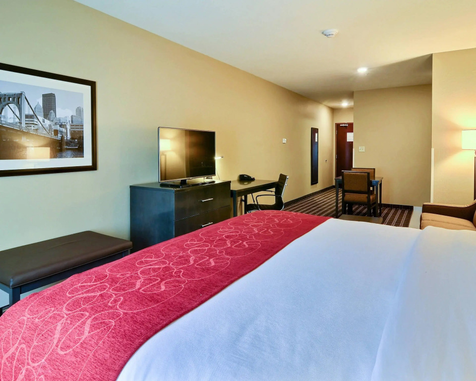Comfort Suites Uniontown