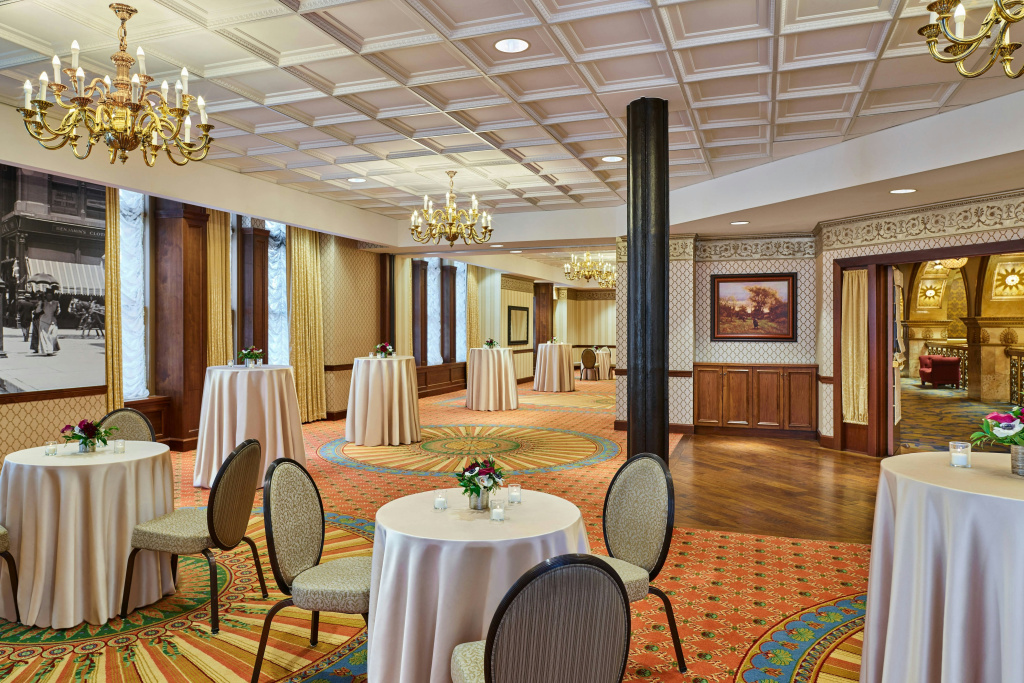 Отель The Brown Palace Hotel and Spa, Autograph Collection
