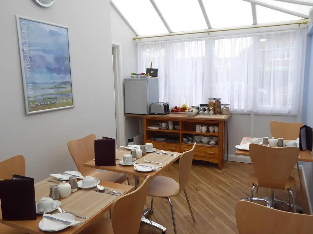 Leeward House B&B