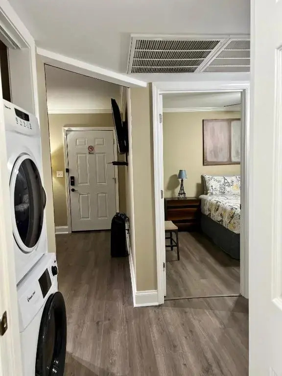Trinity One Apartments - Country Luxury