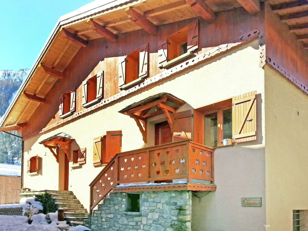 Spacious and Bright Chalet With a Cozy Atmosphere With Sauna