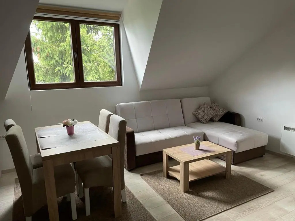 Apartmani Kraljevi Čardaci