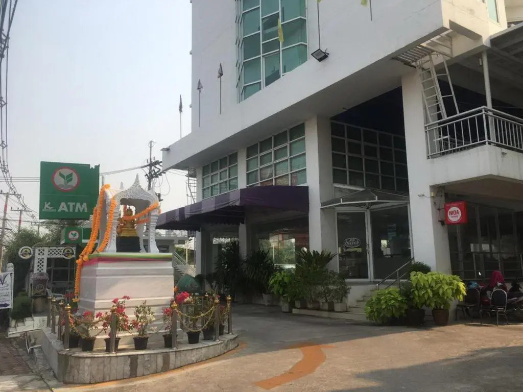 V-Verve Service Apartment Hotel