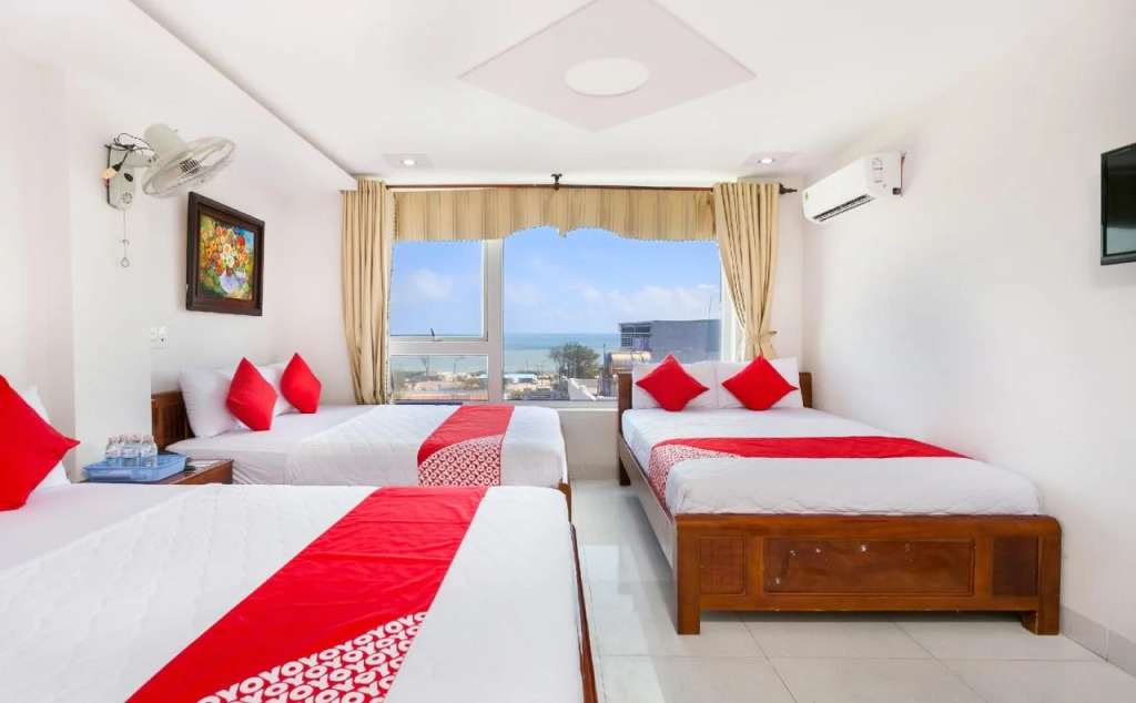 Aris Hotel