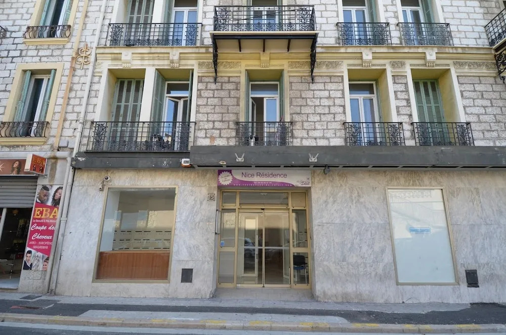 Studio in front of main train station in Nice near tramway