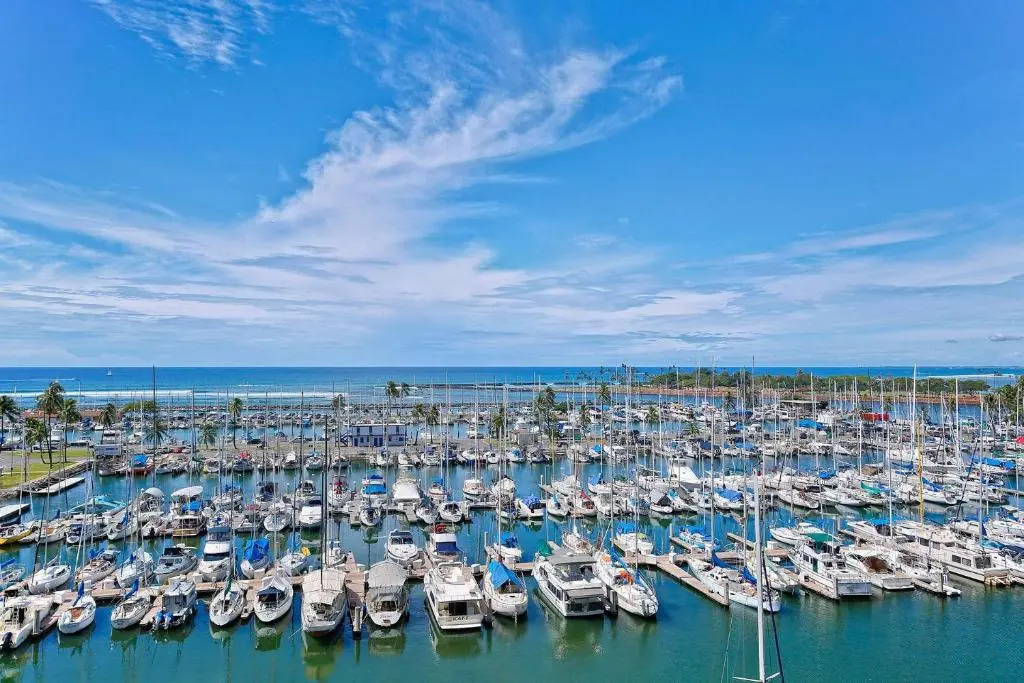 Ilikai Marina #884