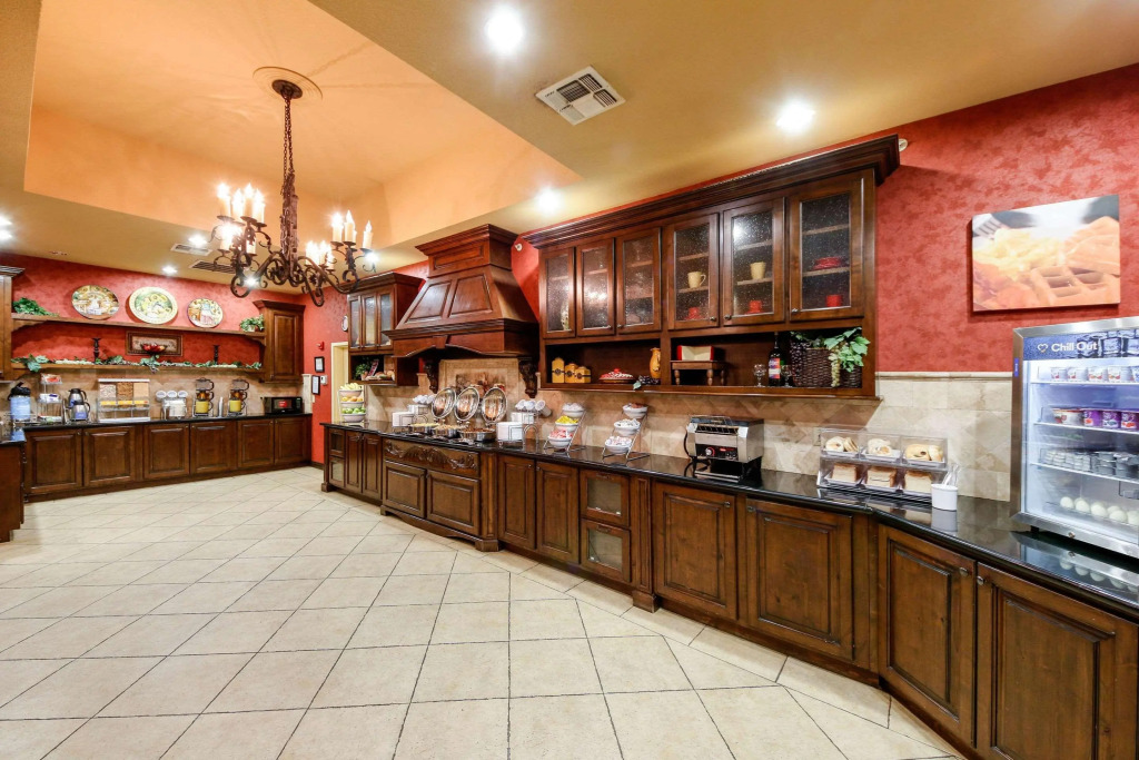 Comfort Suites Alamo-River walk
