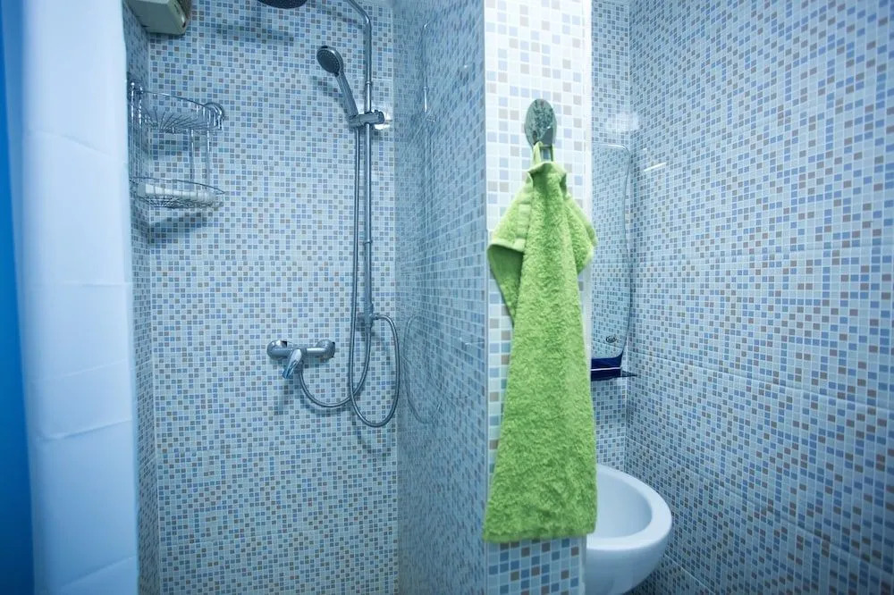 Hostel Eleon