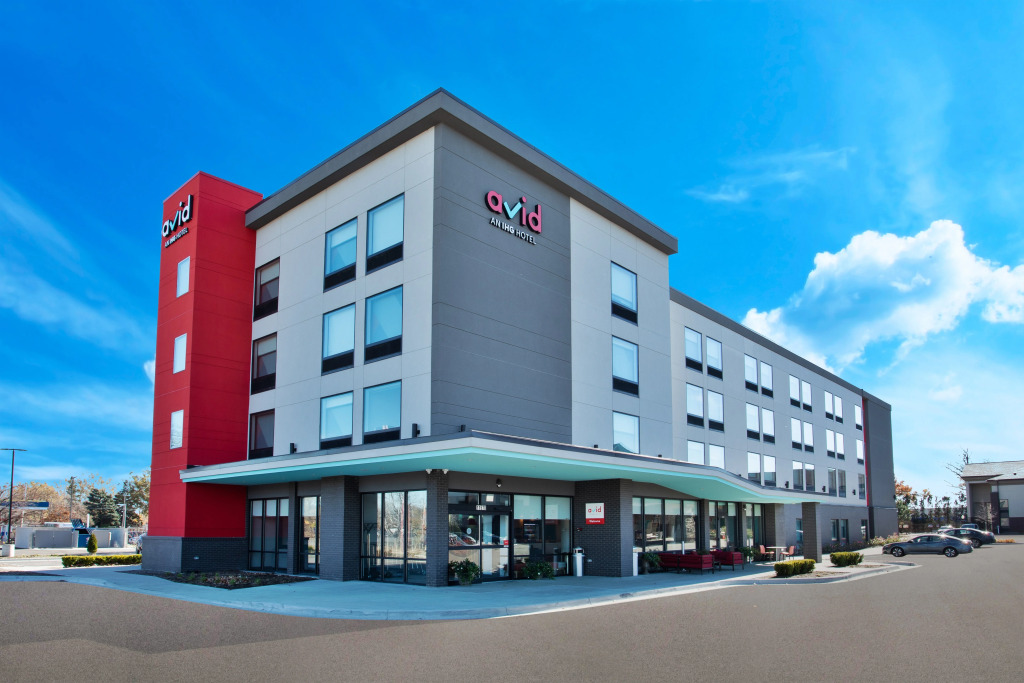 avid hotels - Detroit - Warren by IHG