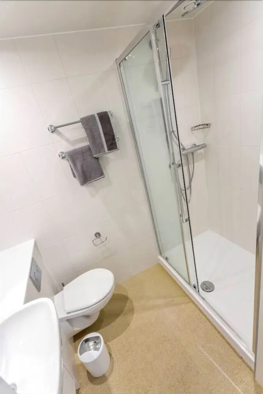 Brand new studio apartment in central Oldham
