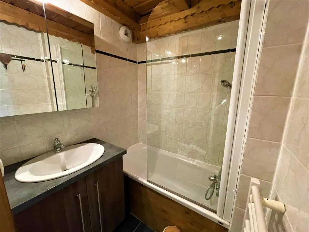 Appartement Les Menuires, 5 pièces, 8 personnes - FR-1-452-105