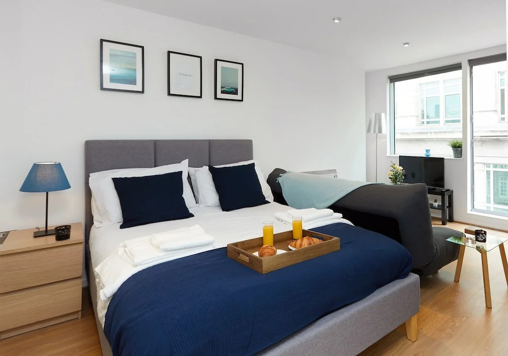 BlueOne Serviced Apartments- West Street