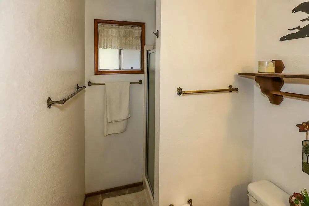 Serrano Cabin-1823 by Big Bear Vacations