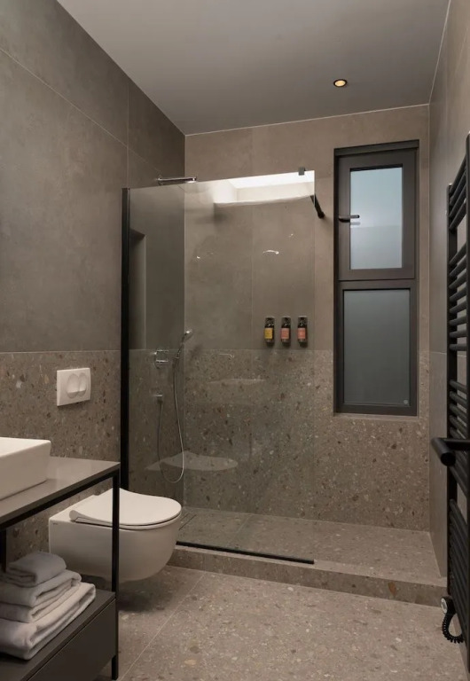 La Vista Suites
