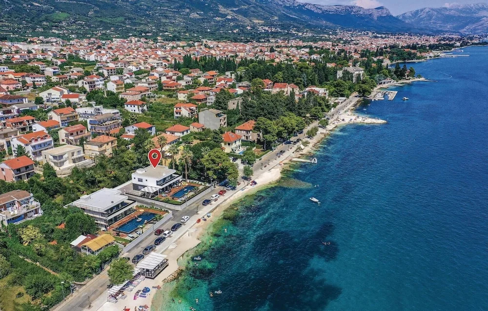 Beautiful Home in Kastel Stari with Hot Tub, Sauna & Outdoor Swimming Pool