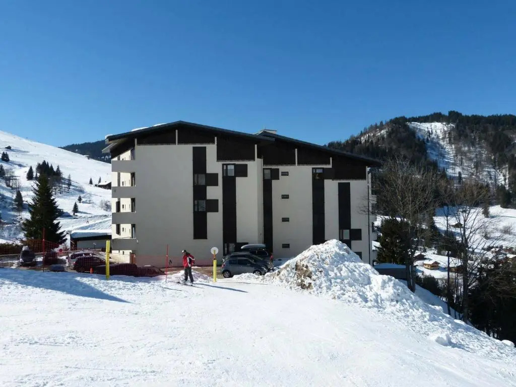Accès direct pistes La Clusaz, 3 pièces, animaux acceptés - FR-1-304-151