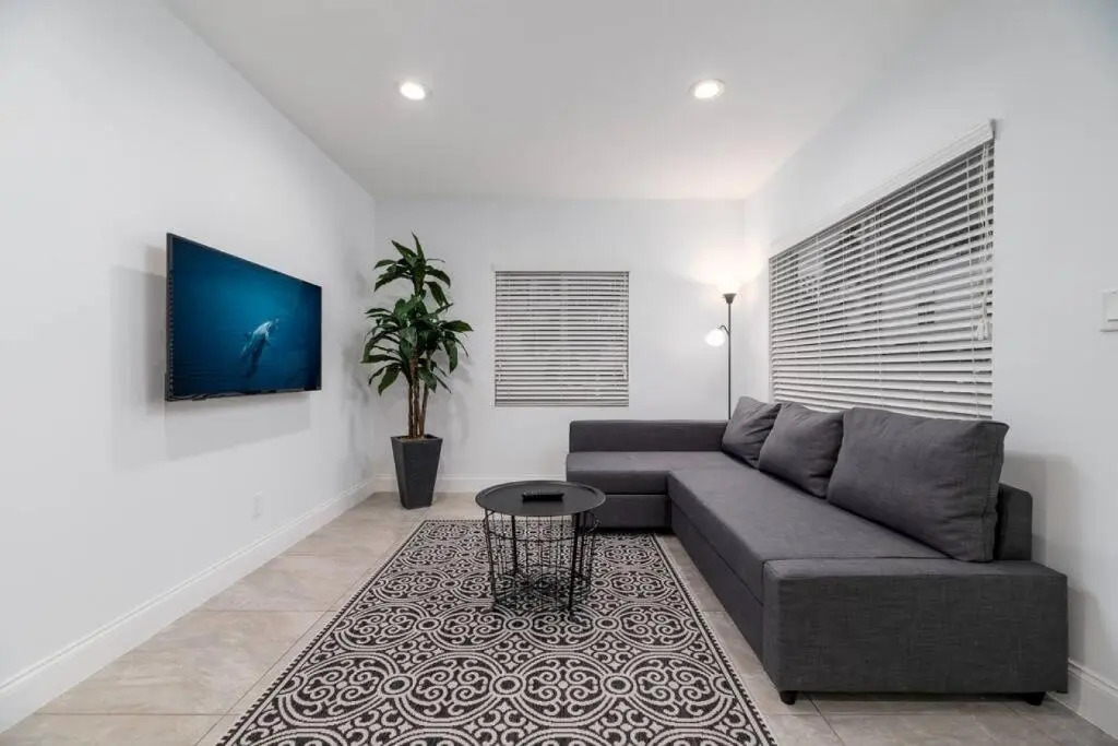 Bayshore Breeze 5 - Fort Lauderdale Beach