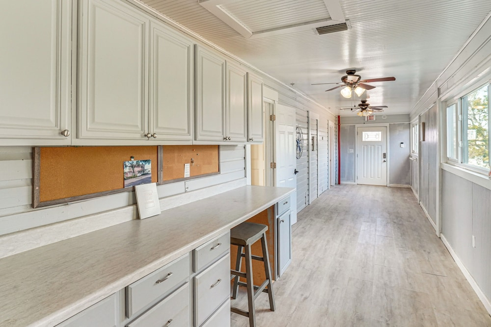Families Welcome! Historical Hideaway in Palmetto