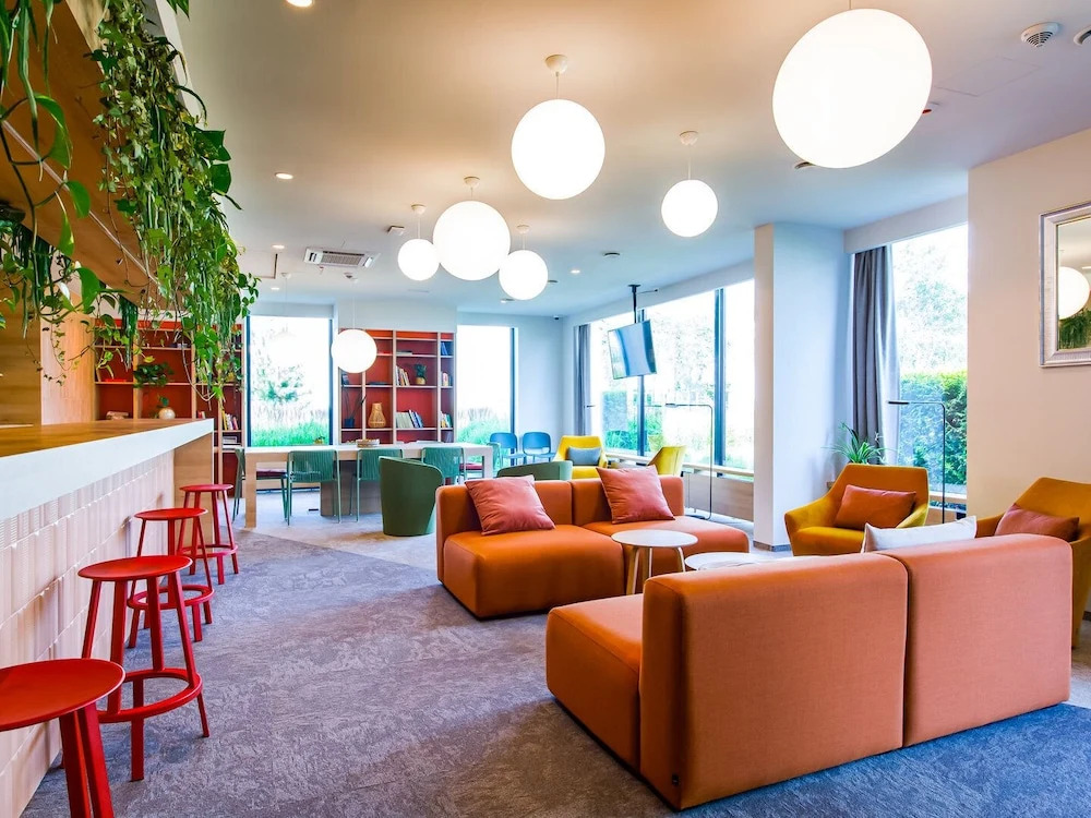 SuperApart Wilanów MiniStudio, Medicover, Świątynia Opatrzności