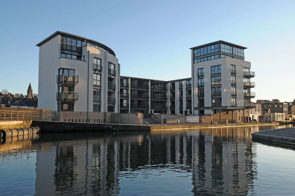 Fountain Court Apartments - EQ2