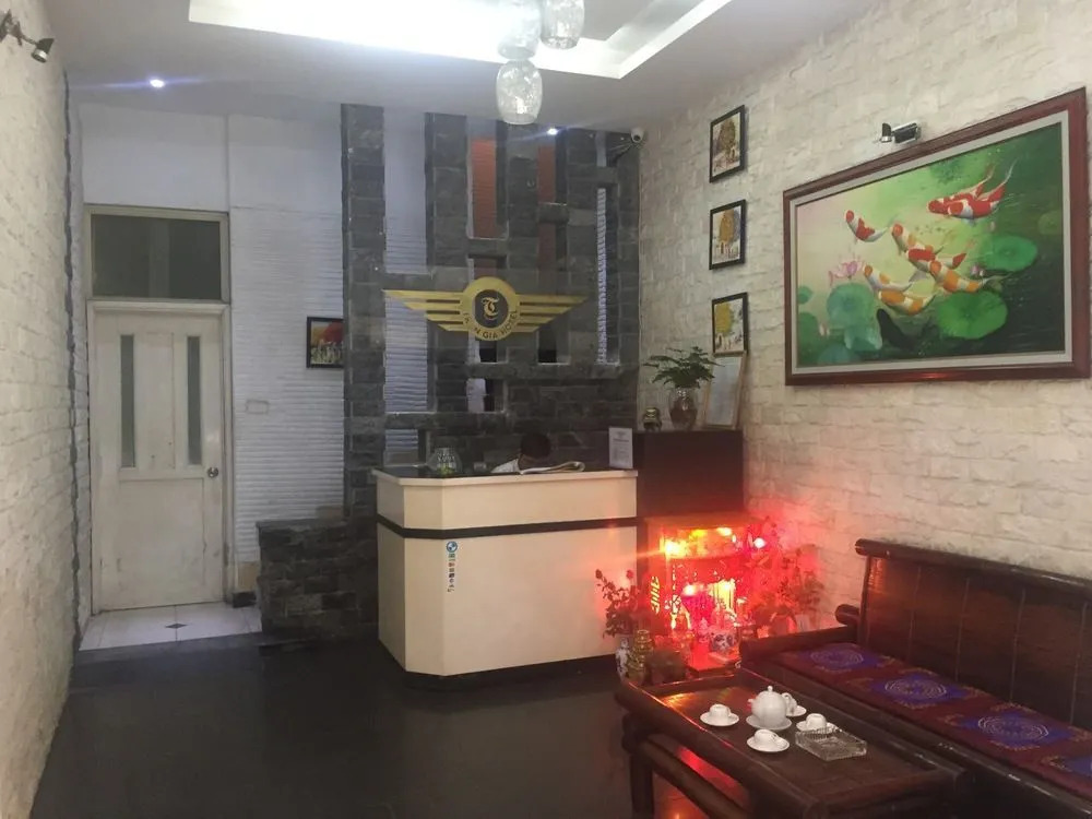 Tran Gia Hotel Huynh Thuc Khang