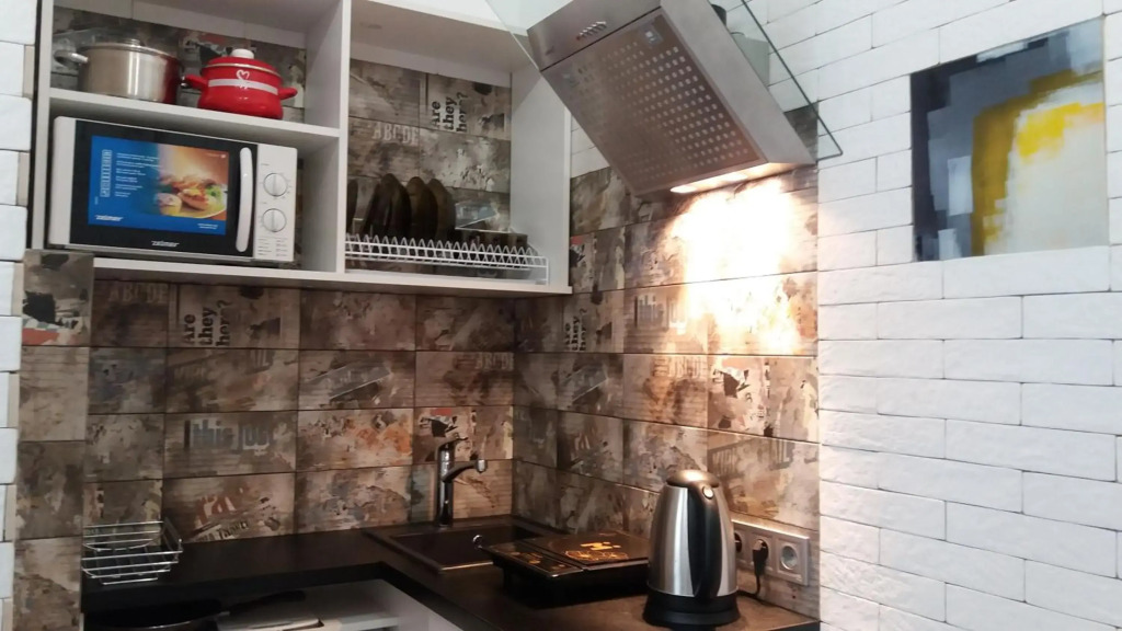 Apartment with fireplace