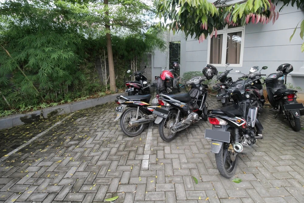 Airy Candisari Sisingamangaraja 4 Semarang