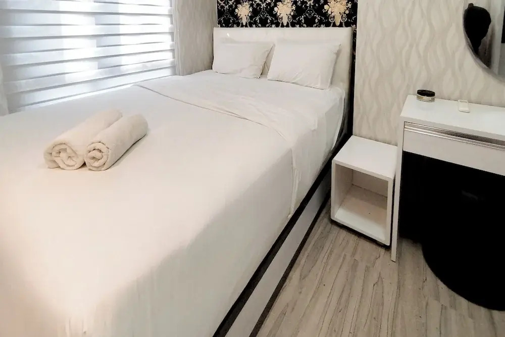 Monochromatic Modern 1Br At Tamansari Prospero Sidoarjo Apartment